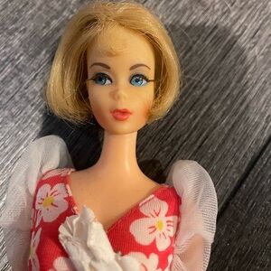 1969 Twist N Turn blonde Barbie